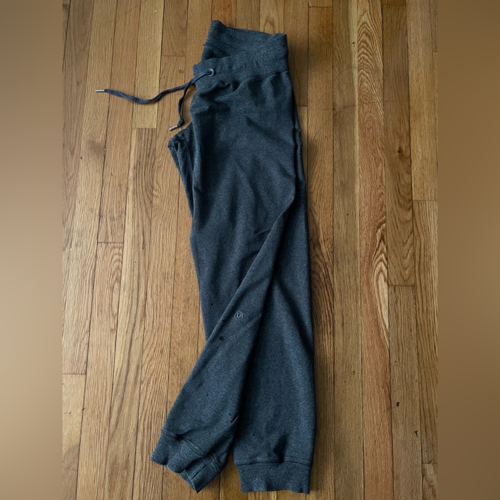 Lululemon tea time joggers 8